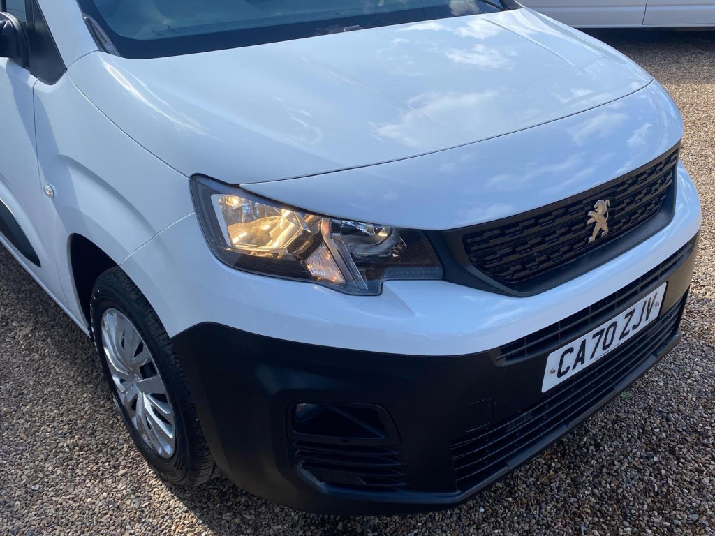 PEUGEOT PARTNER