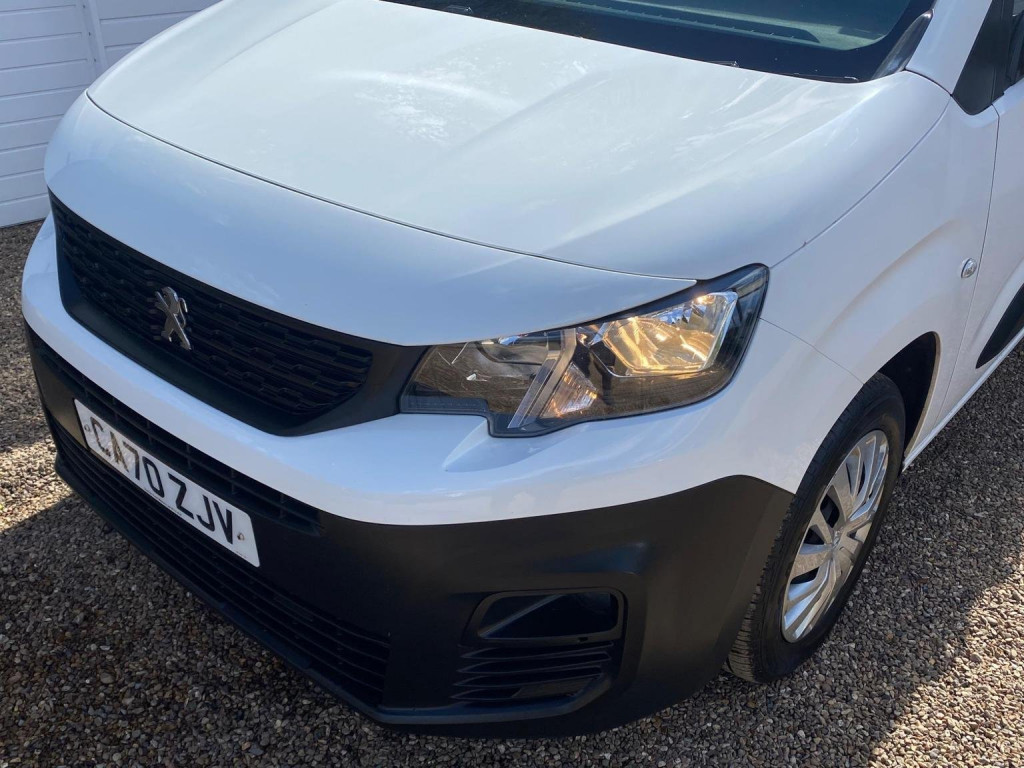 PEUGEOT PARTNER