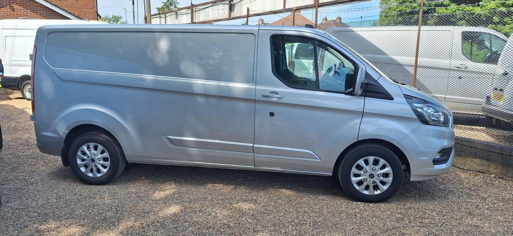 View FORD TRANSIT CUSTOM 2.0 300 EcoBlue Limited L2 H1 Euro 6 (s/s) 5dr