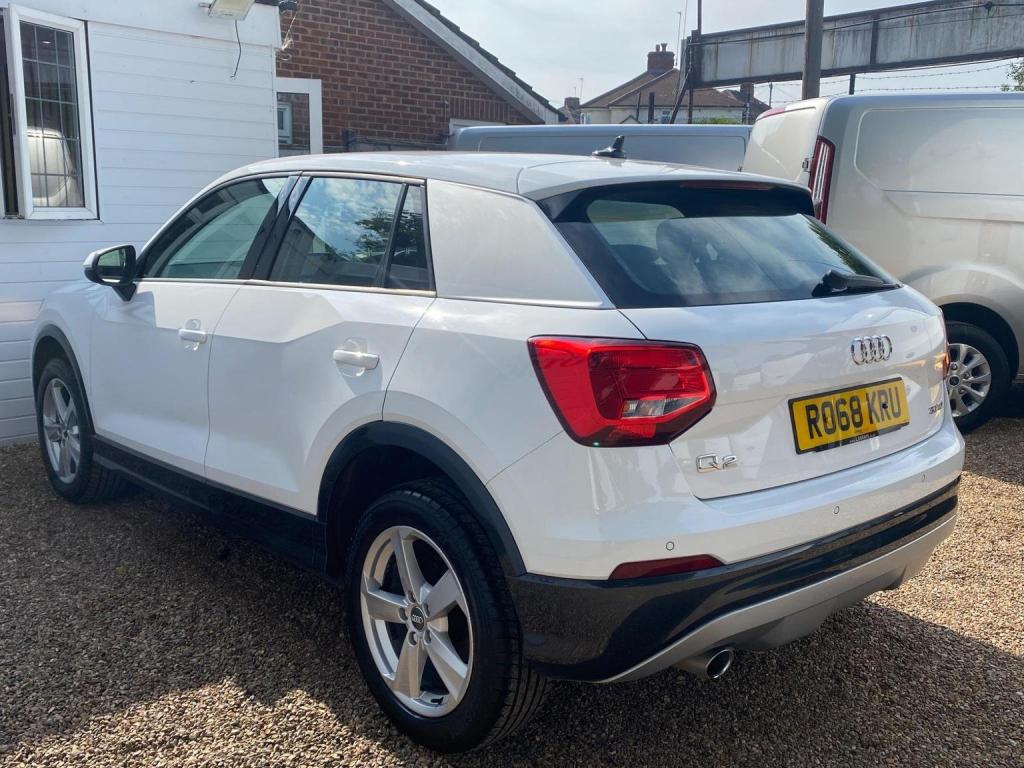 AUDI Q2