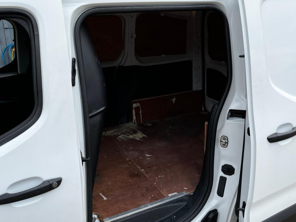 VAUXHALL COMBO