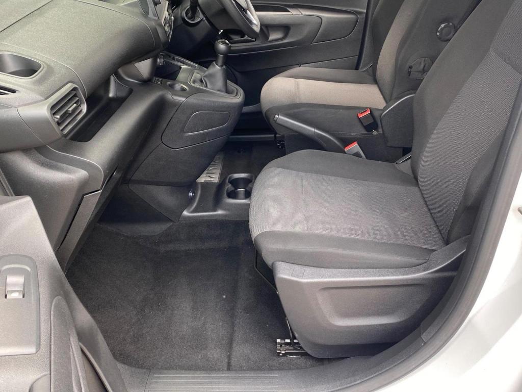 VAUXHALL COMBO