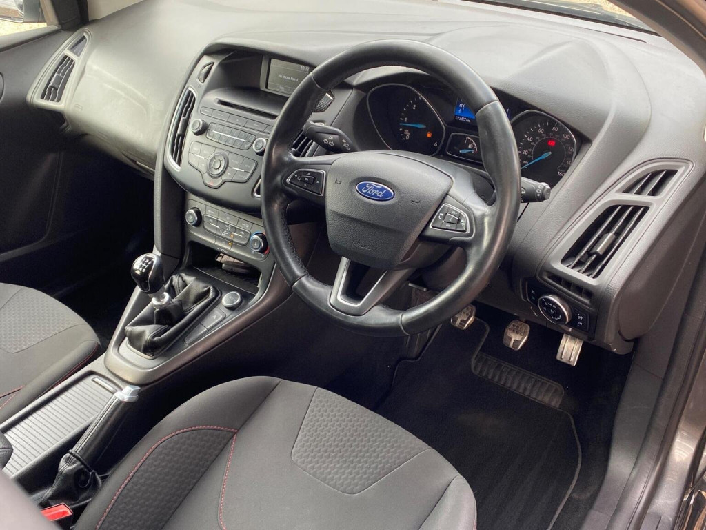 View FORD FOCUS 1.5 TDCi Zetec S Euro 6 (s/s) 5dr