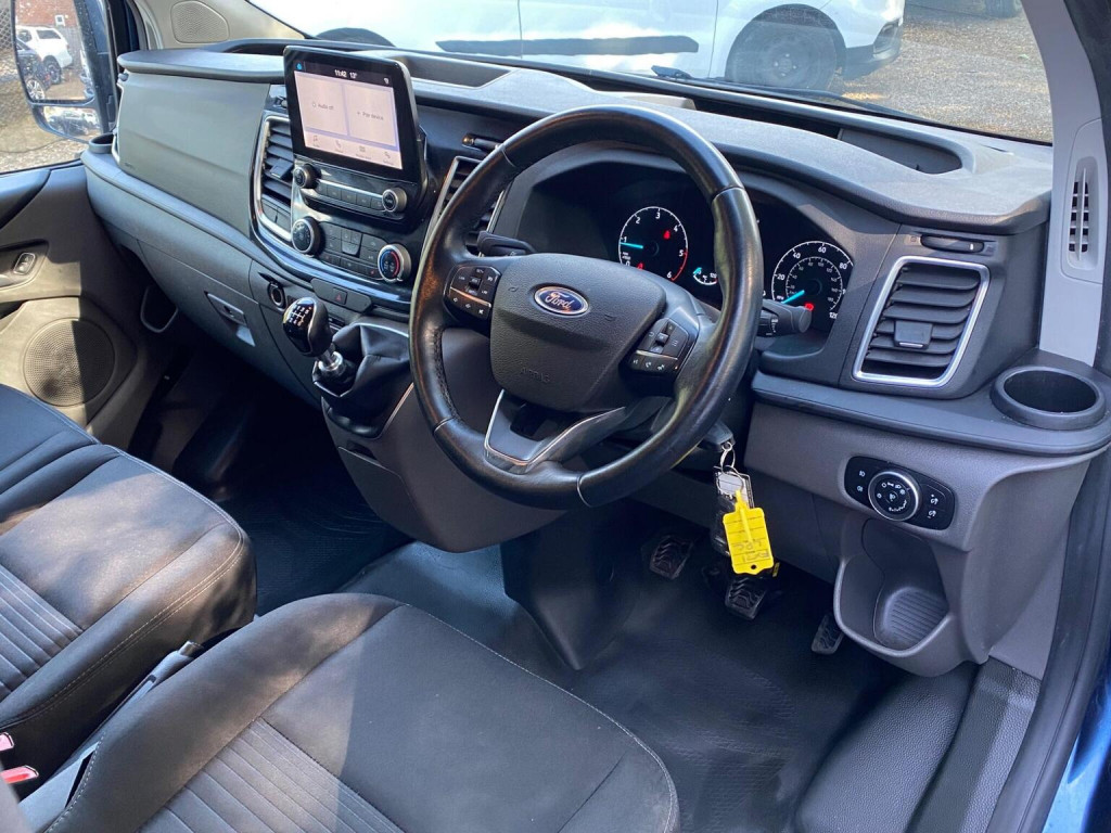View FORD TRANSIT CUSTOM 2.0 320 EcoBlue Limited L2 H2 Euro 6 (s/s) 5dr