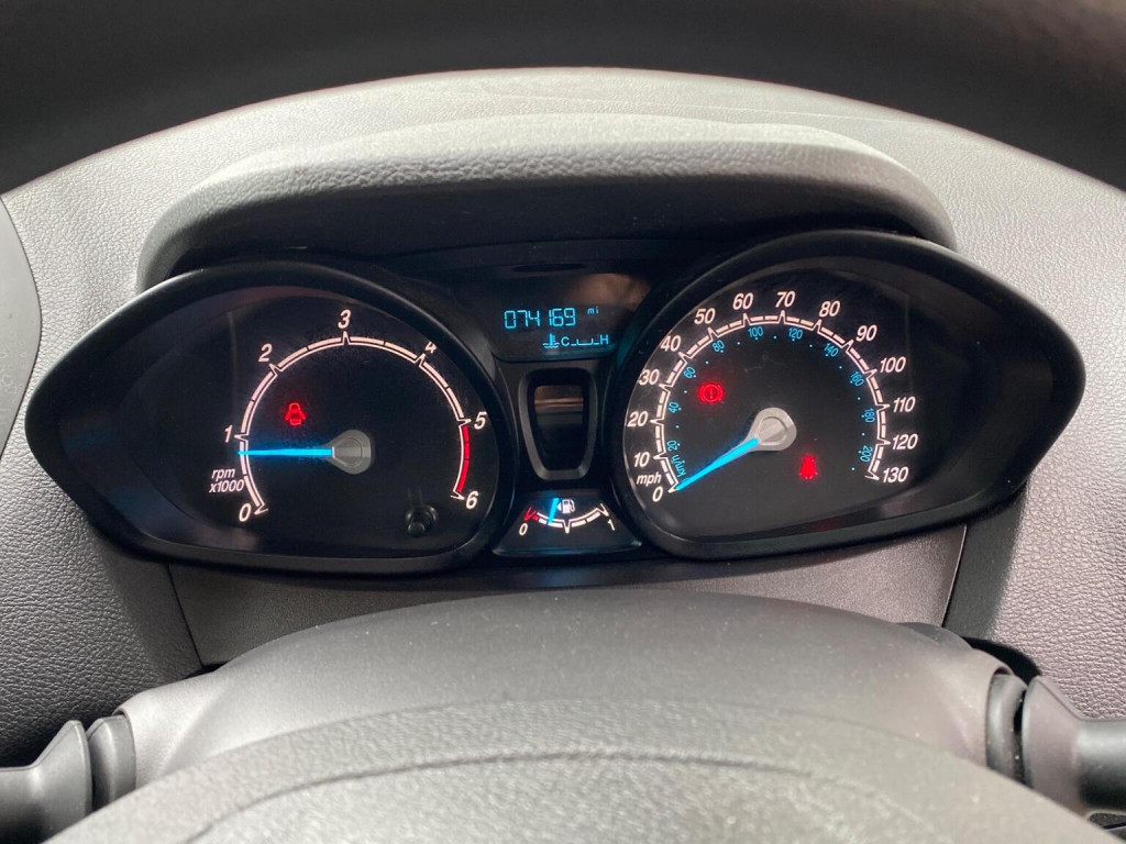 FORD TRANSIT COURIER