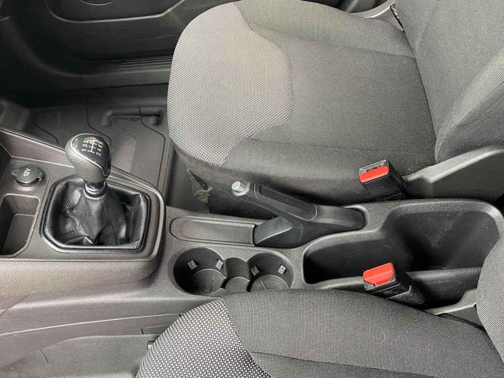 FORD TRANSIT COURIER