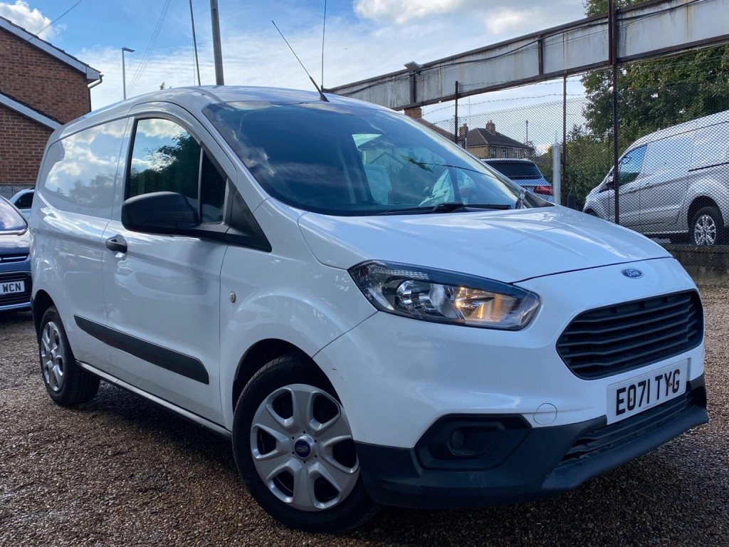 FORD TRANSIT COURIER