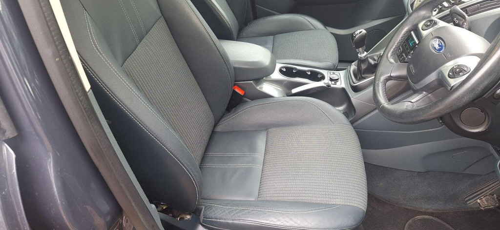 View FORD GRAND C-MAX 1.6T EcoBoost Titanium X Euro 5 (s/s) 5dr