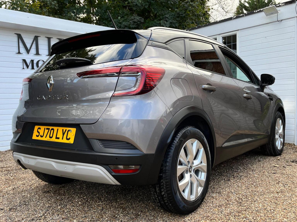 RENAULT CAPTUR