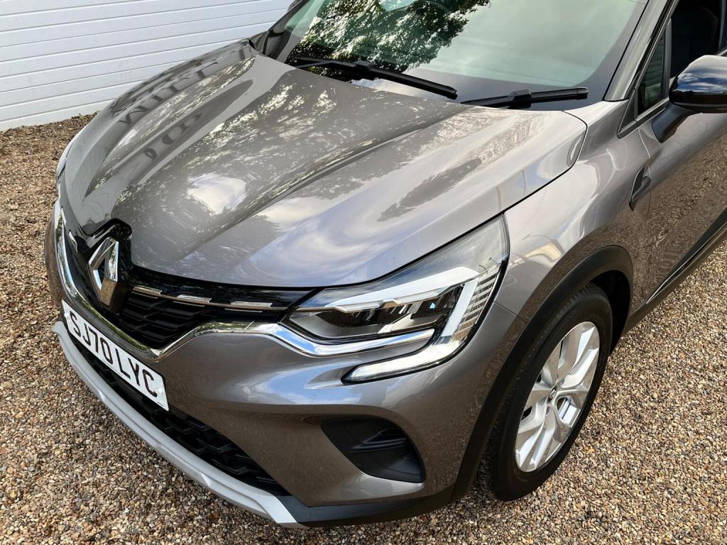 RENAULT CAPTUR