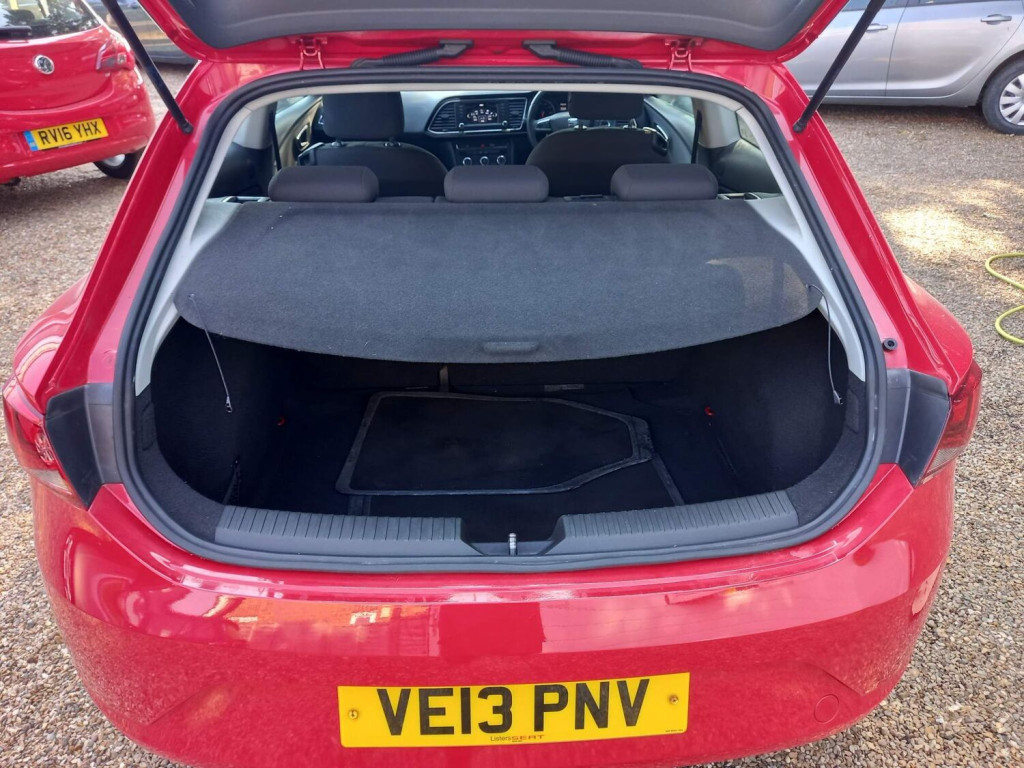 SEAT LEON