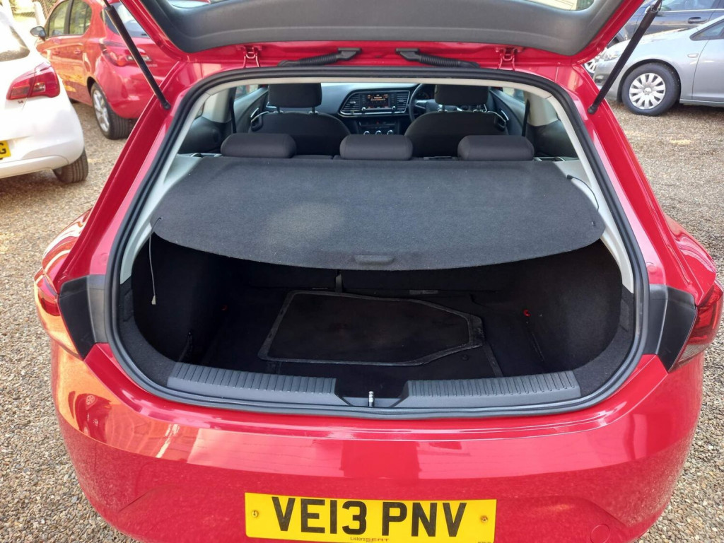 SEAT LEON