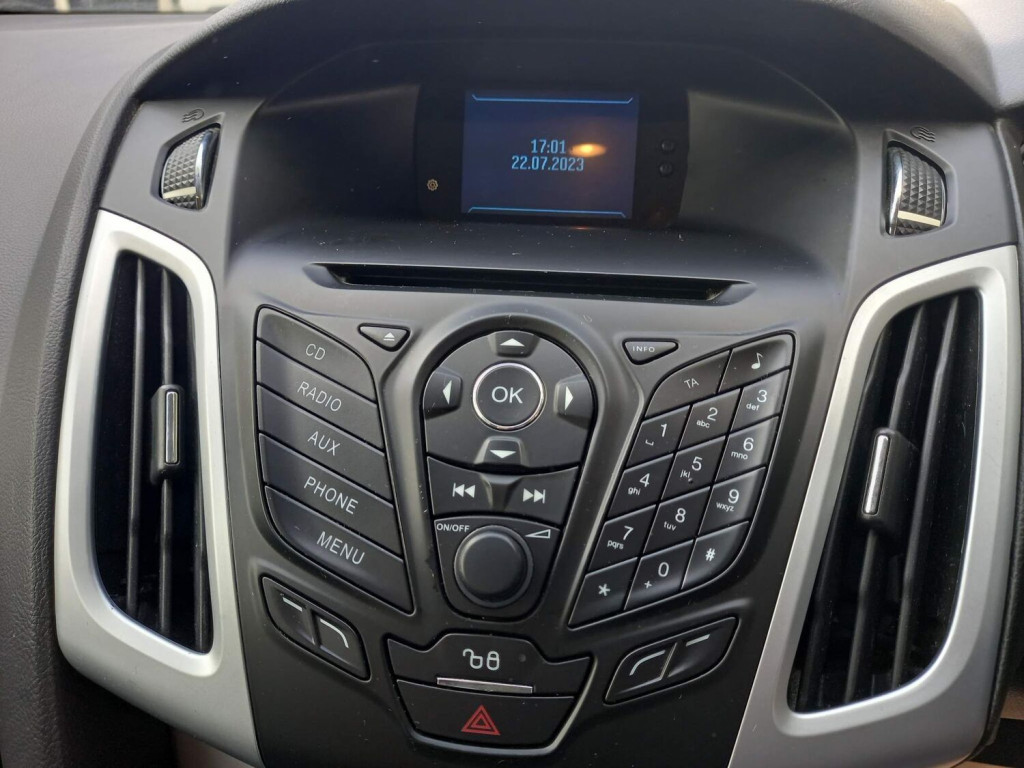 FORD FOCUS