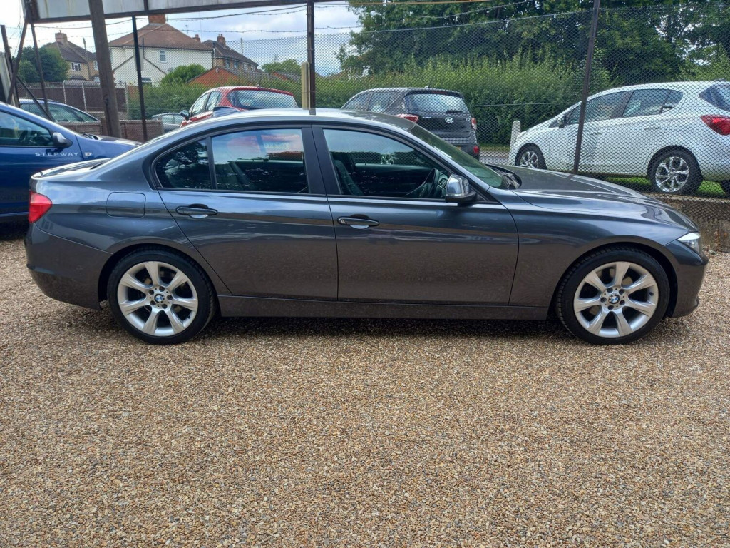 BMW 3 SERIES