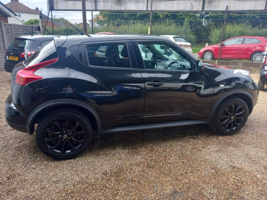 NISSAN JUKE
