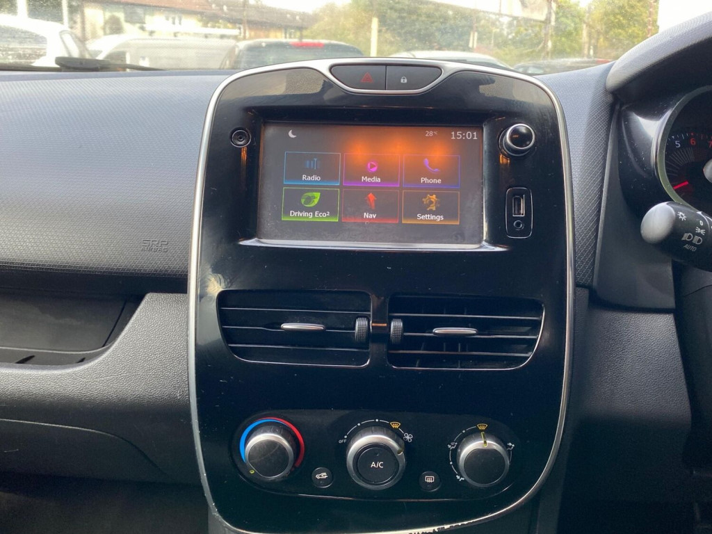 RENAULT CLIO