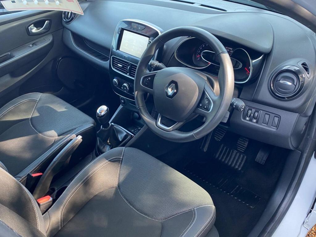 View RENAULT CLIO 1.2 16V Dynamique Nav Euro 6 5dr
