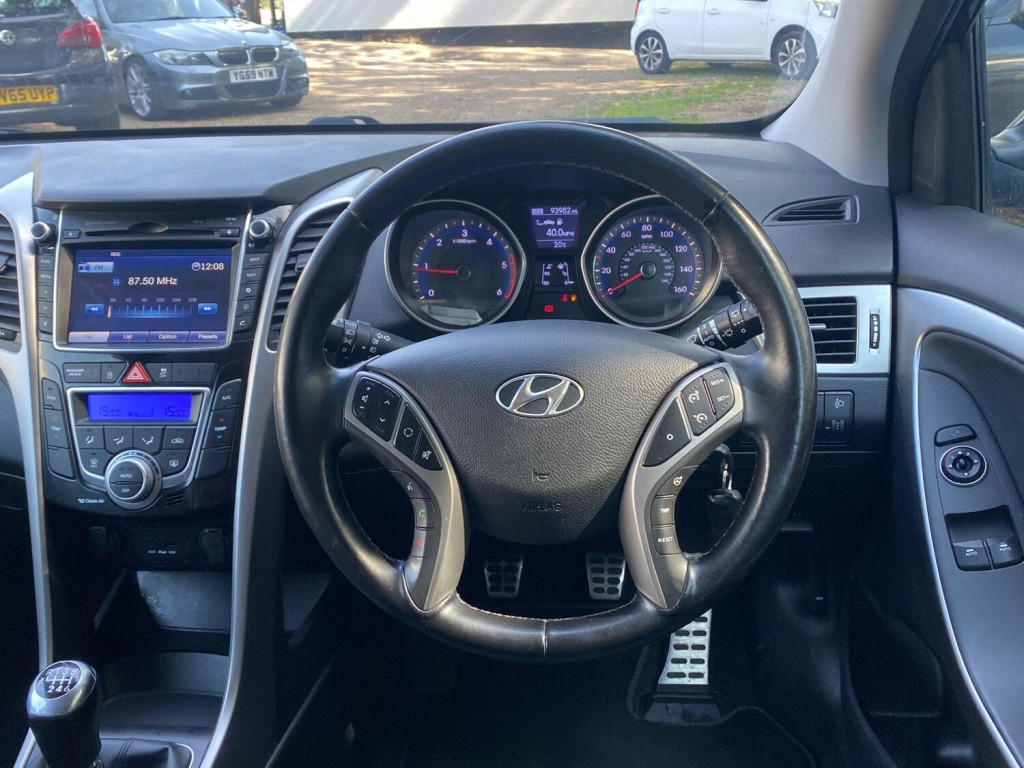 HYUNDAI I30