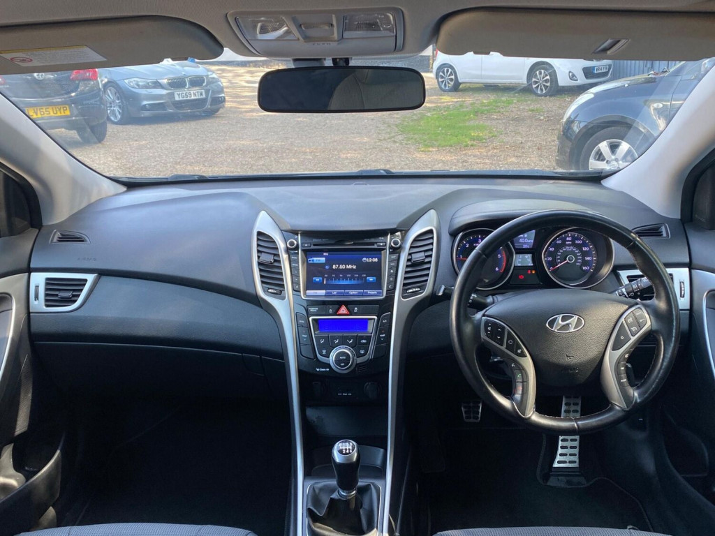 HYUNDAI I30