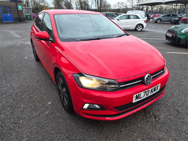 VOLKSWAGEN POLO