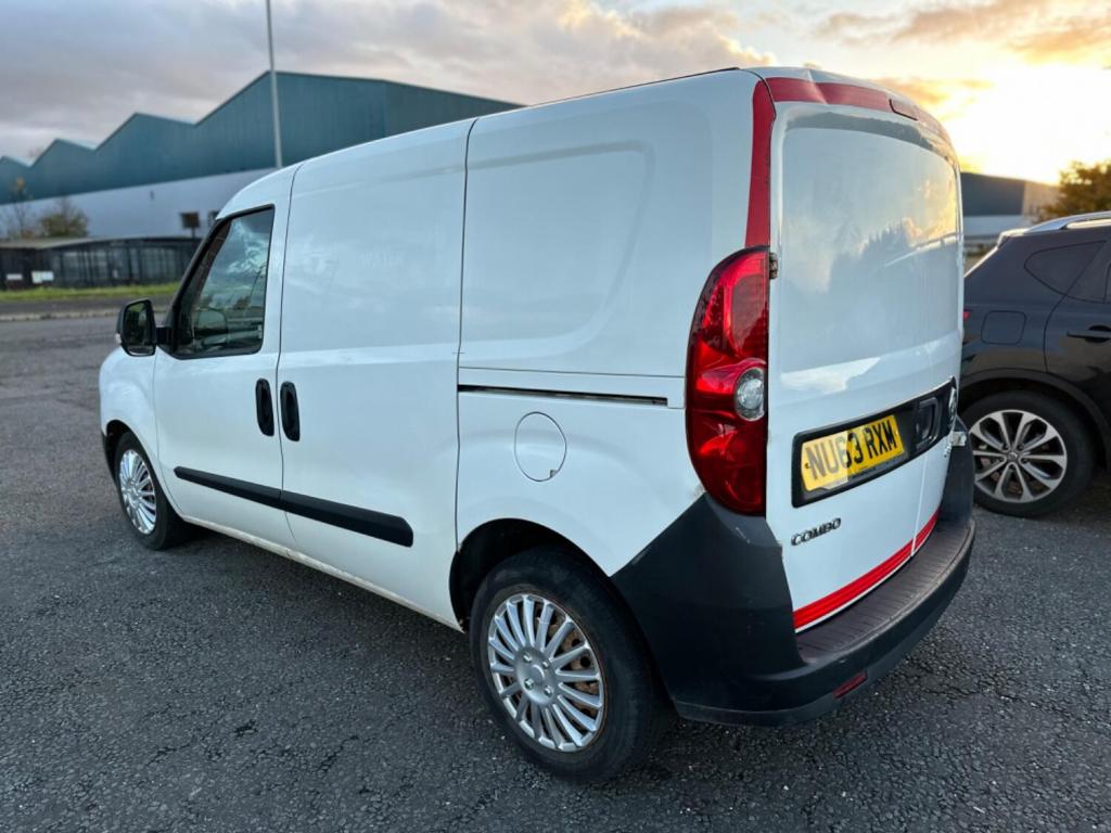 VAUXHALL COMBO