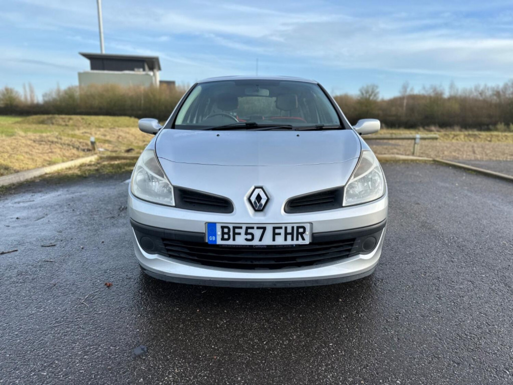RENAULT CLIO