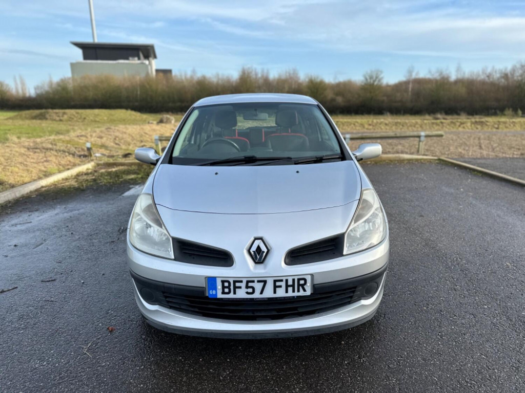 RENAULT CLIO