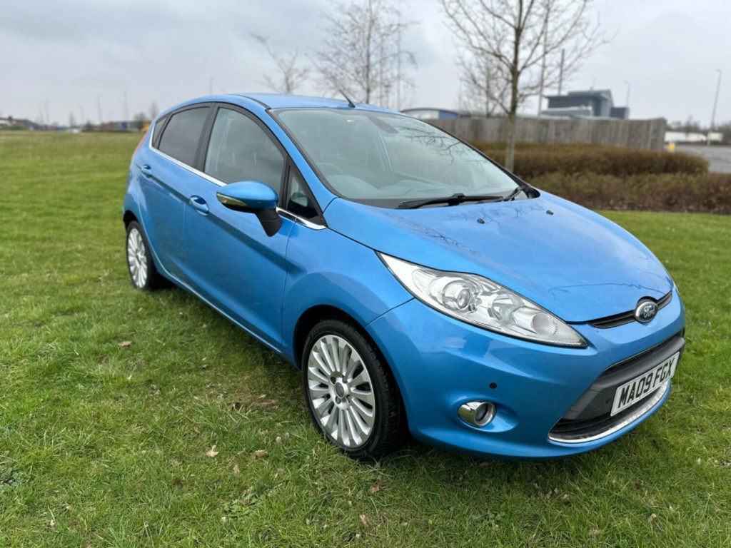 View FORD FIESTA 1.4 Titanium Automatic