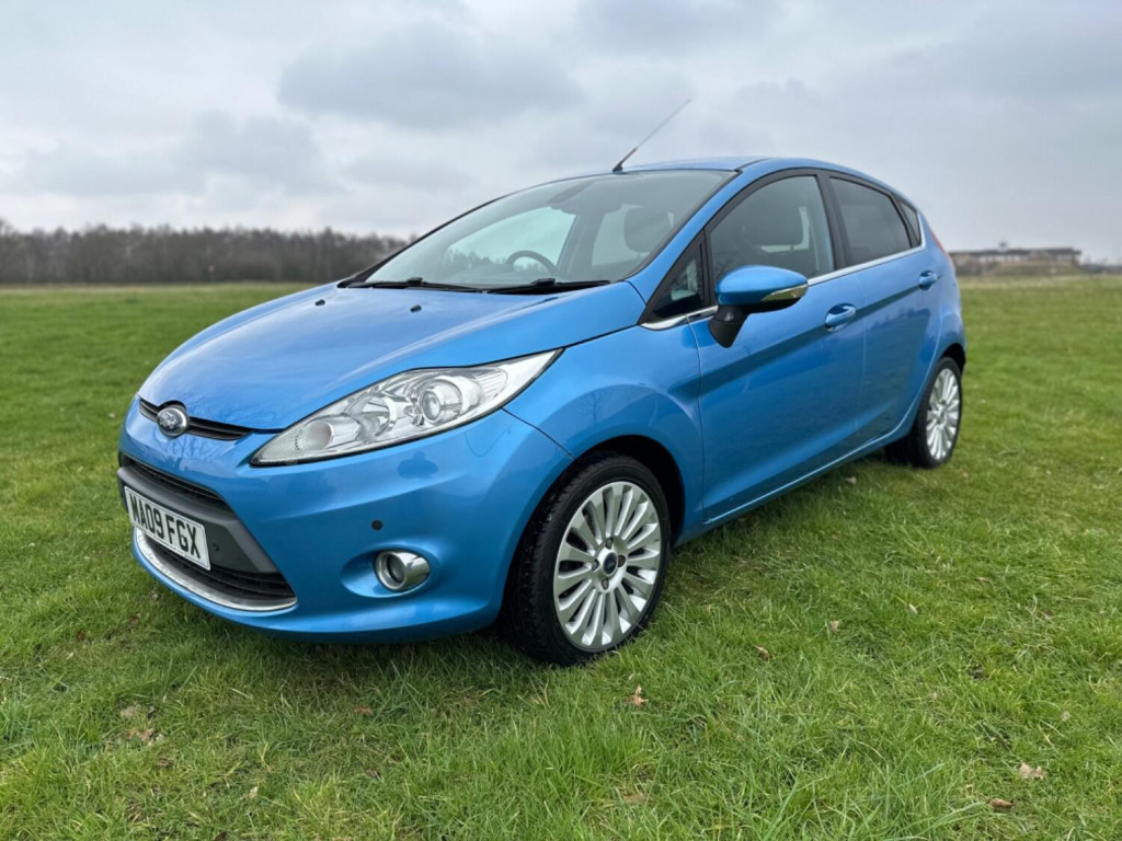 View FORD FIESTA 1.4 Titanium Automatic