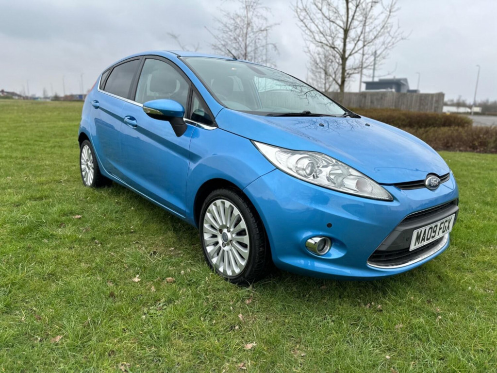 View FORD FIESTA 1.4 Titanium Automatic