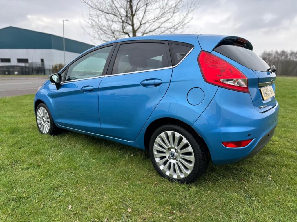FORD FIESTA