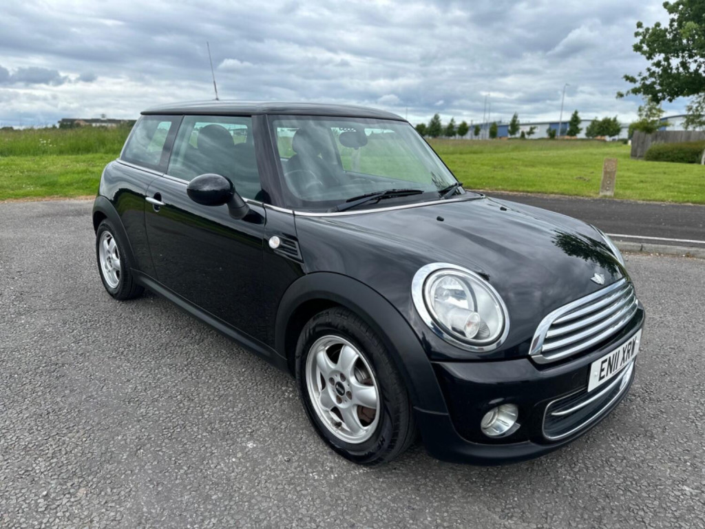 View MINI HATCH 1.6 One Hatch