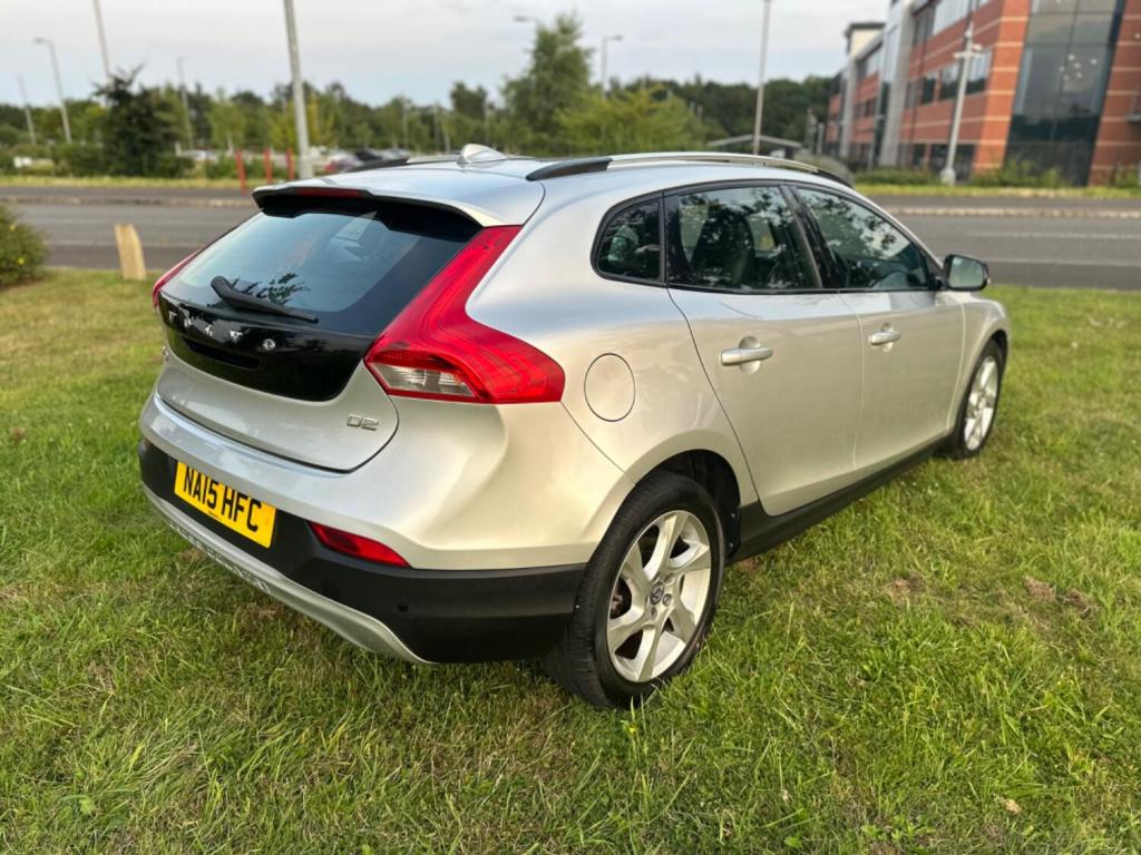 VOLVO V40 CROSS COUNTRY