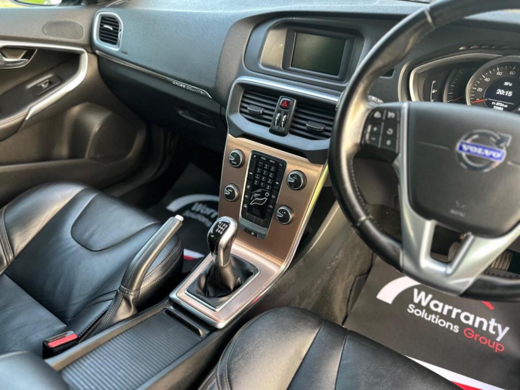 VOLVO V40 CROSS COUNTRY