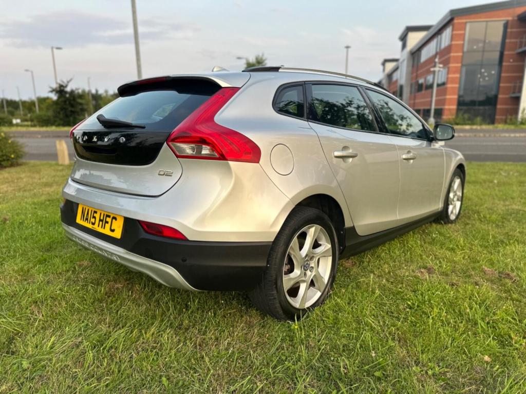 VOLVO V40 CROSS COUNTRY