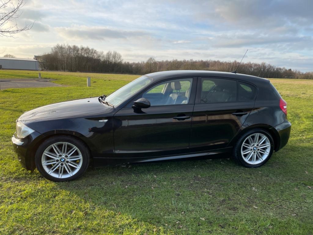 BMW 1 SERIES
