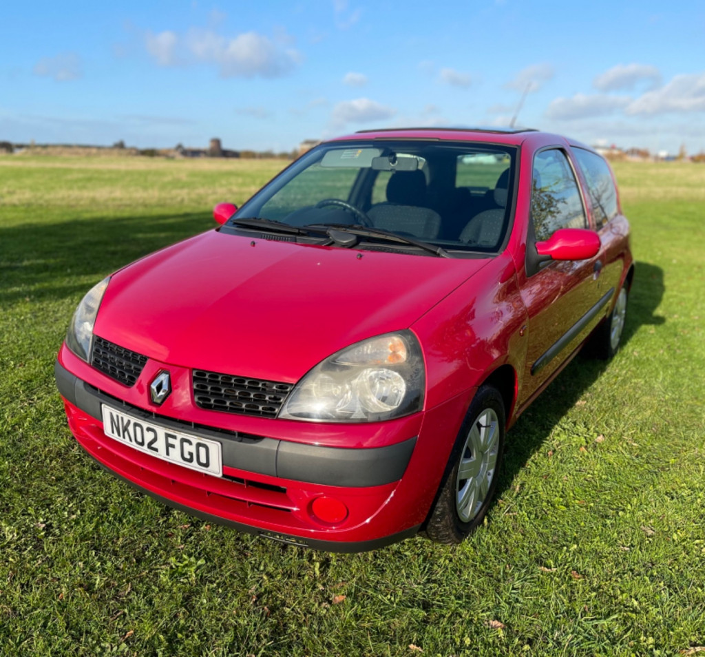 RENAULT CLIO