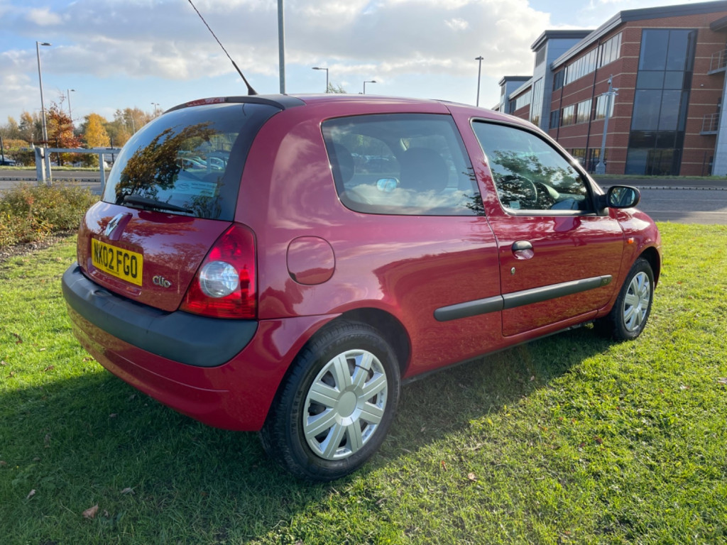 RENAULT CLIO