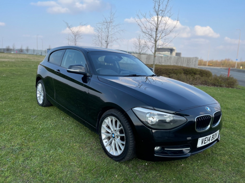 View BMW 1 SERIES 116I SPORT