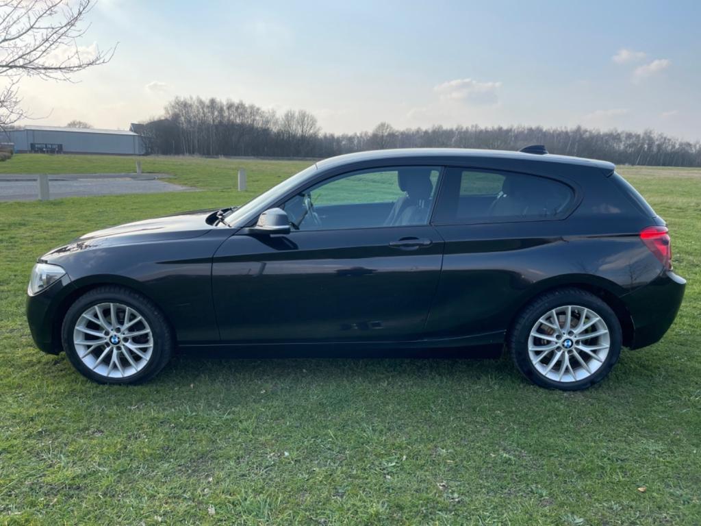 BMW 1 SERIES