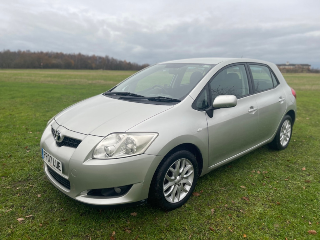 View TOYOTA AURIS TR VVT-I