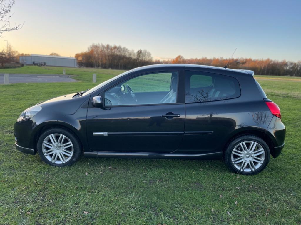 RENAULT CLIO