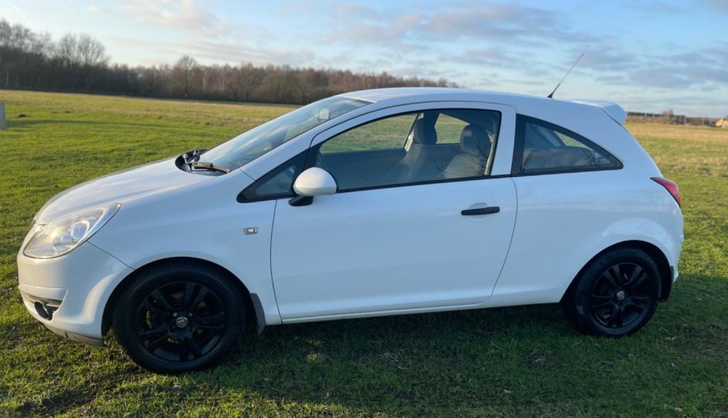 VAUXHALL CORSA