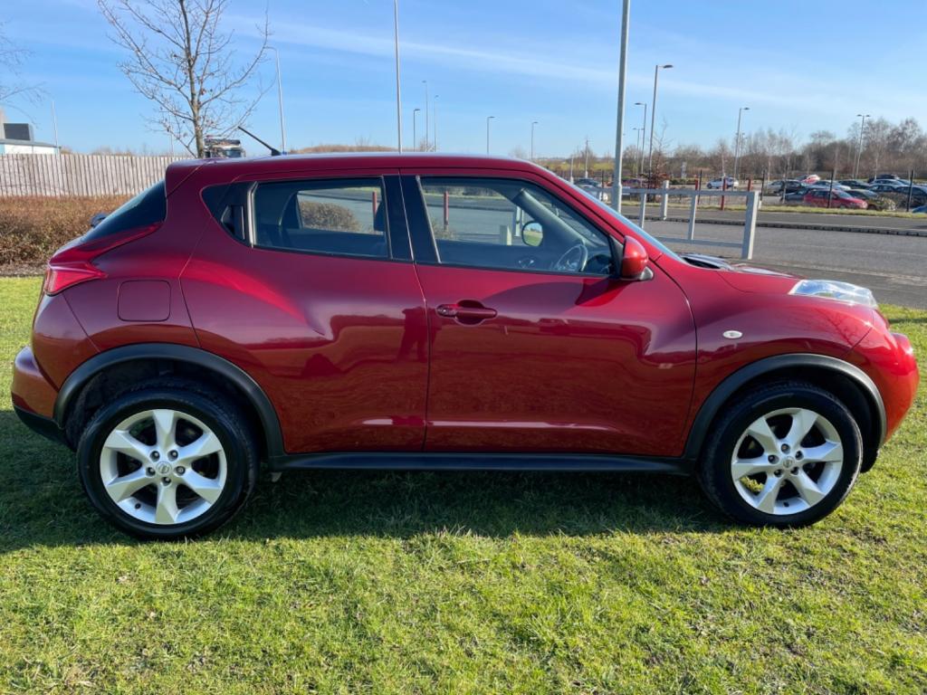 NISSAN JUKE