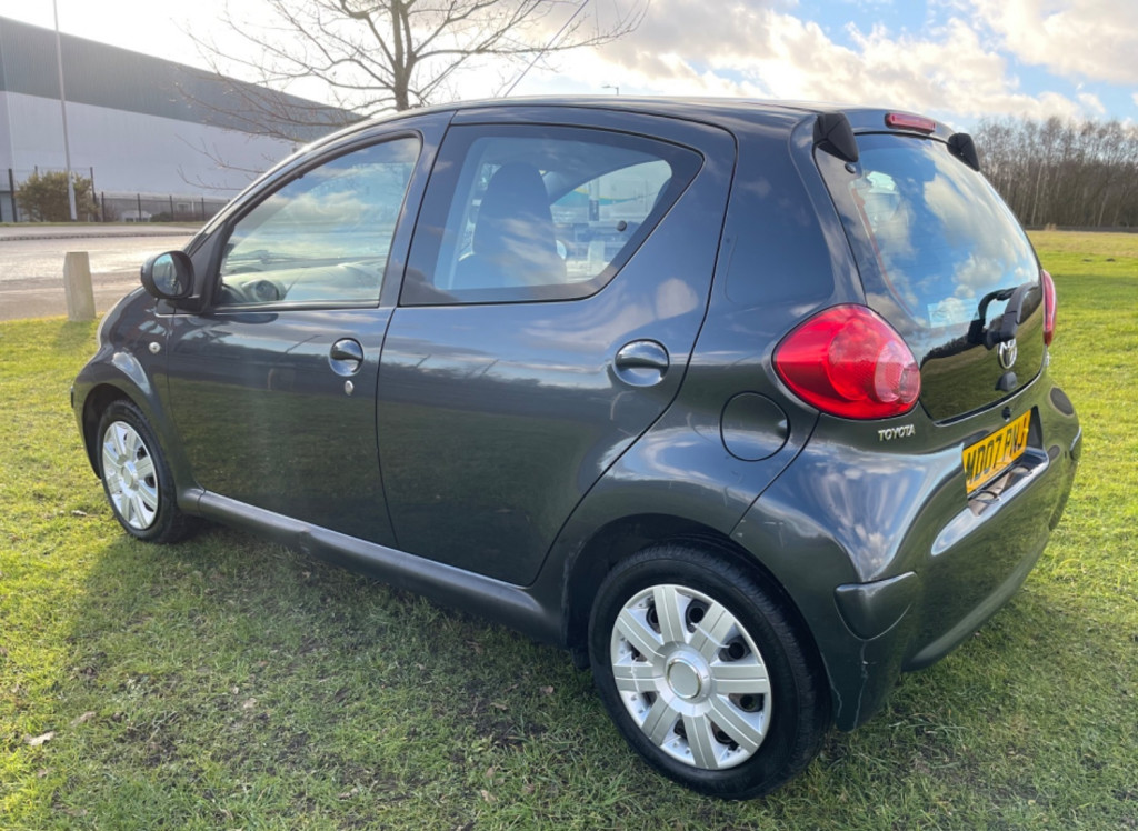 TOYOTA AYGO