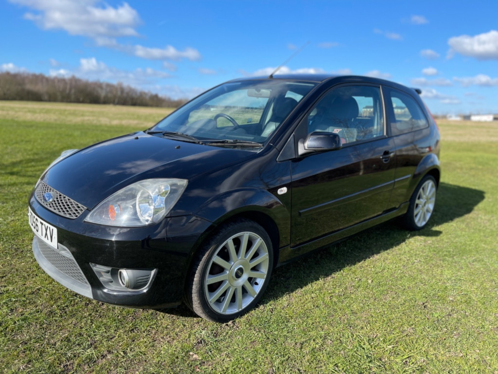 View FORD FIESTA ST 16V
