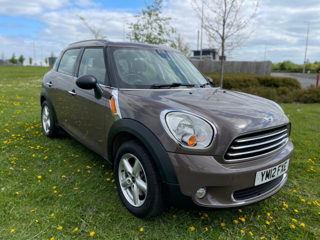 View MINI COUNTRYMAN ONE