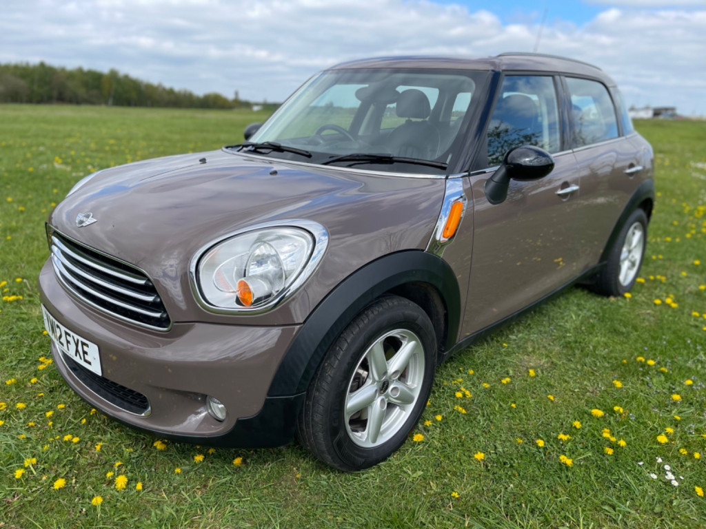 View MINI COUNTRYMAN ONE