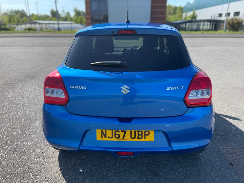 SUZUKI SWIFT