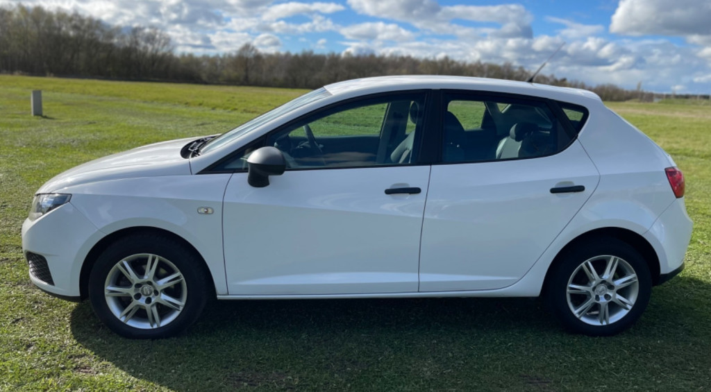 SEAT IBIZA